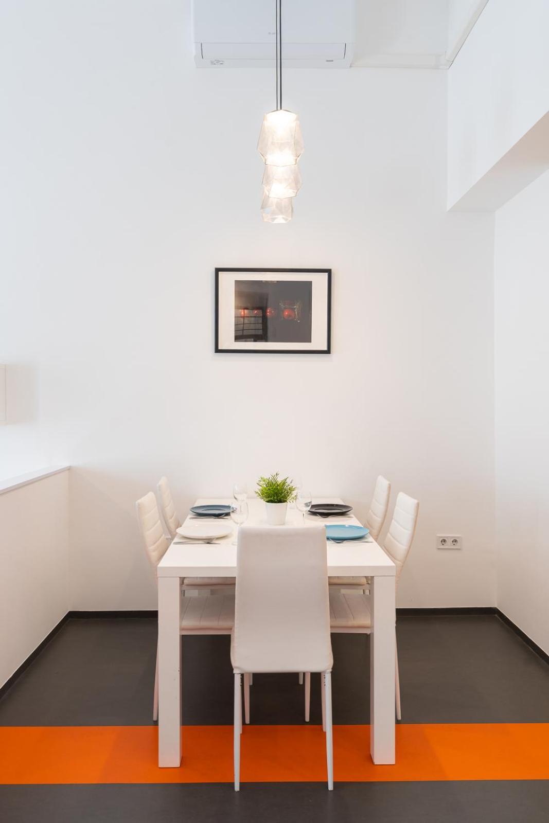 Bright Two-bedroom By The New York Palace Apartment Budapest